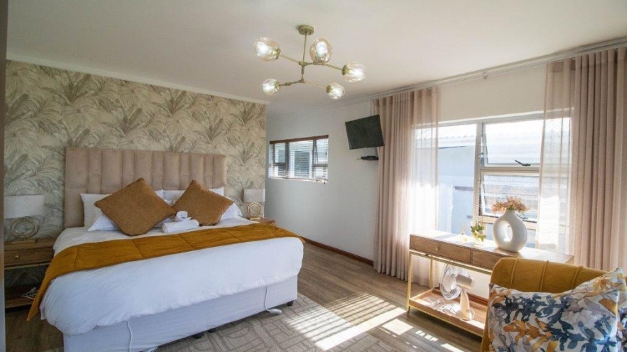 5 Bedroom Property for Sale in Gonubie Eastern Cape